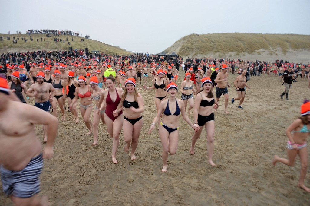 ../Images/Nieuwjaarsduik Nederzandt 2020 049.jpg